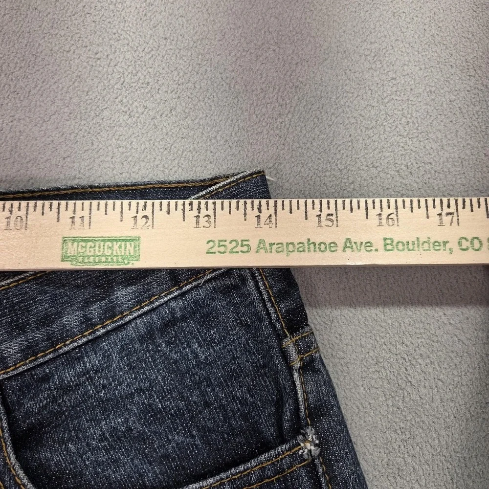 Levis important sizing